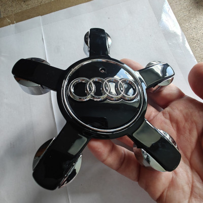 Ковпачки (заглушки) в диски Audi, чорний глянець 69\60мм 8R0 601165